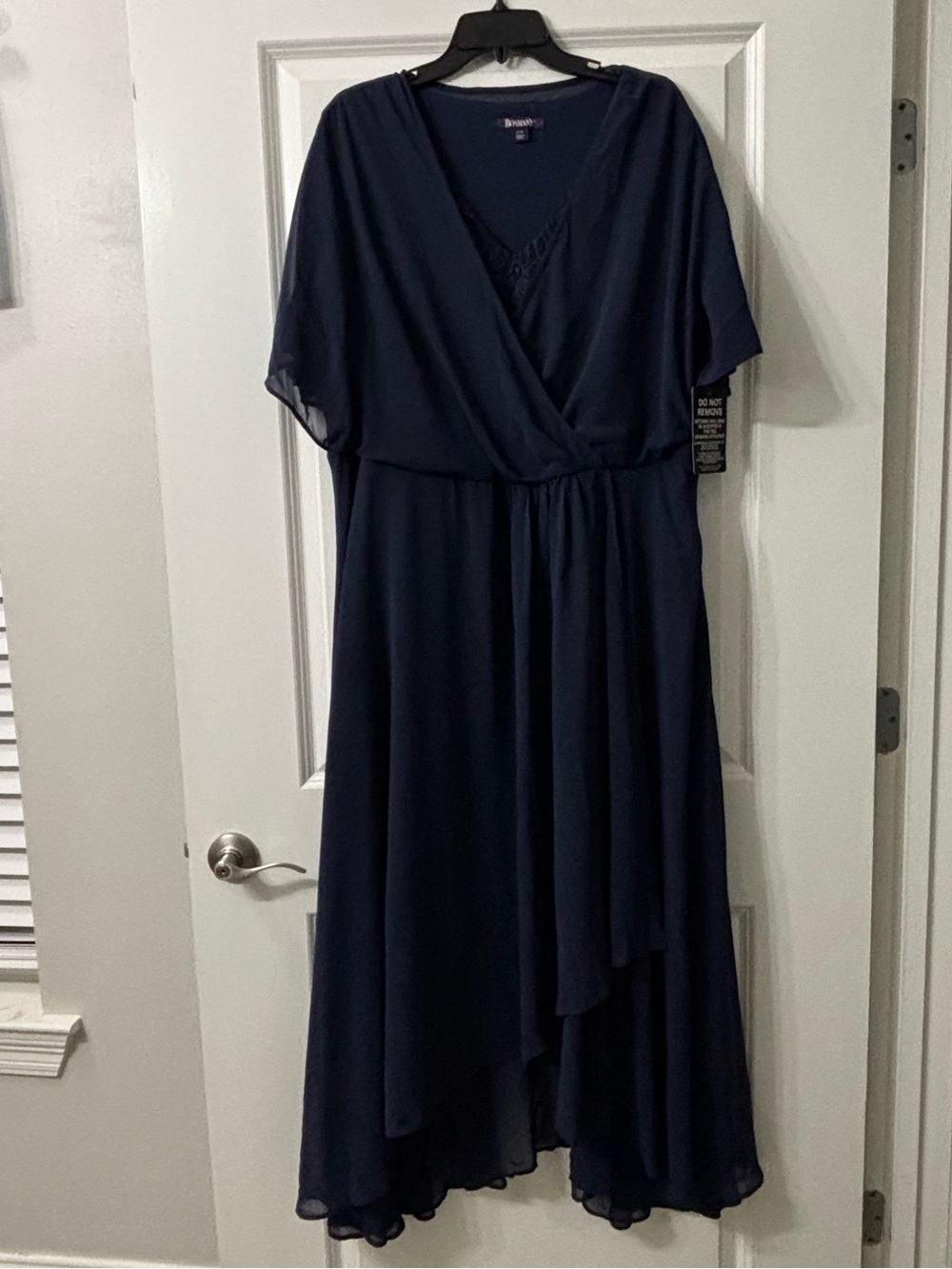 Roaman’s Navy Chiffon Faux Wrap Dress size 22W NWOT